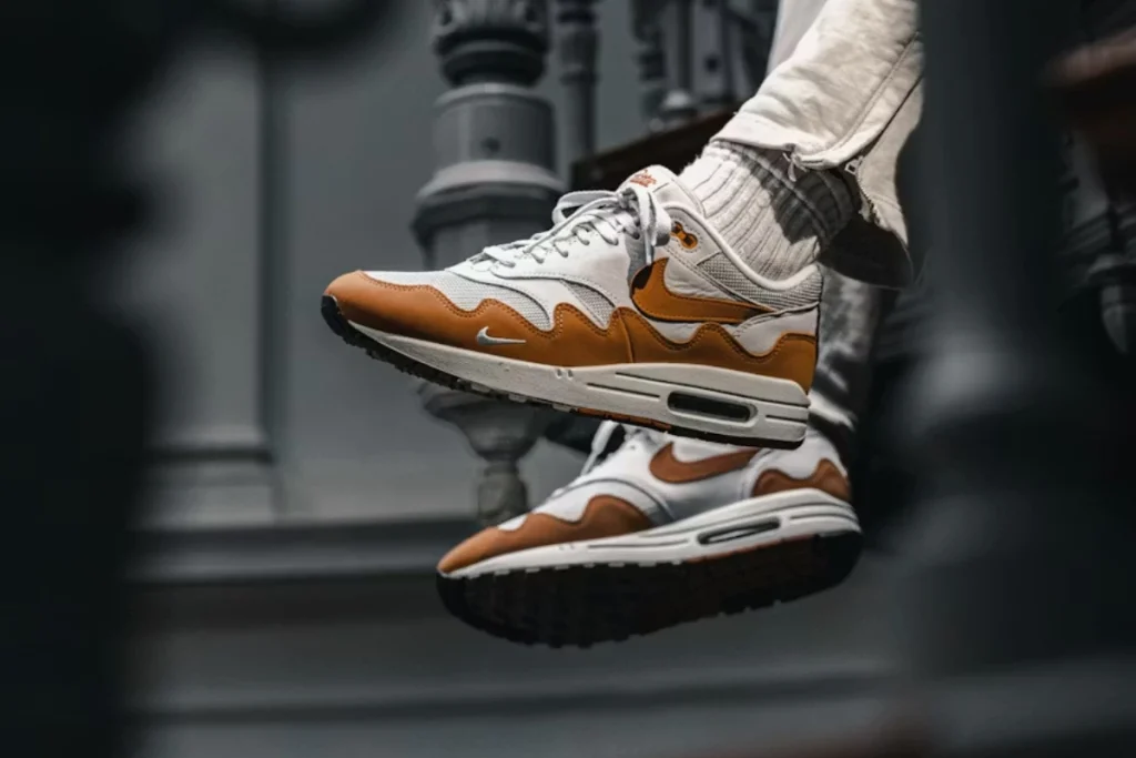 Illustration d'une nike air max one pour représenter l'univers Sneakers.